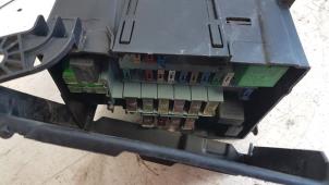 Used Fuse box Peugeot 607 (9D/U) 2.2 16V Price on request offered by Autodemontagebedrijf Smit