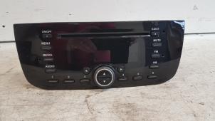 Used Radio CD player Fiat Punto Evo (199) 1.3 JTD Multijet 85 16V Euro 5 Price € 50,00 Margin scheme offered by Autodemontagebedrijf Smit