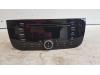 Radio CD player from a Fiat Punto Evo (199), 2009 / 2012 1.3 JTD Multijet 85 16V Euro 5, Hatchback, Diesel, 1.248cc, 63kW (86pk), FWD, 199B4000, 2010-04 / 2011-10, 199AXY; 199BXY 2011