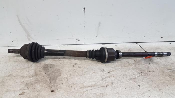 Front drive shaft, right from a Peugeot 308 SW (4E/H) 1.6 VTI 16V 2008