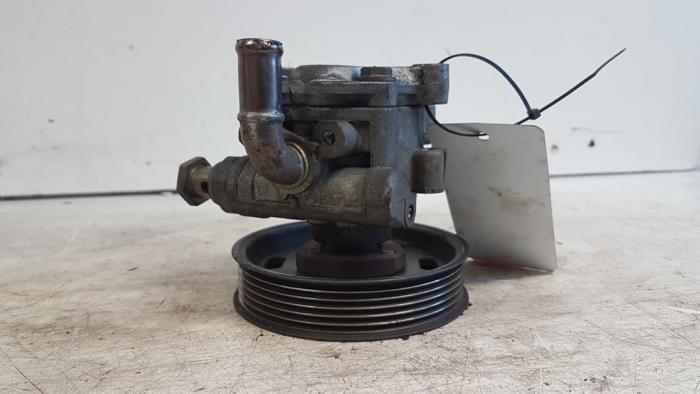 Usagé Pompe de direction Volkswagen Golf IV (1J1) 2.0 Prix € 10,00 Règlement à la marge proposé par Autodemontagebedrijf Smit