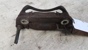 Used Front brake calliperholder, right Hyundai i10 (F5) 1.1i 12V Price € 10,00 Margin scheme offered by Autodemontagebedrijf Smit