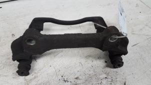 Used Front brake calliperholder, left Nissan Primastar 1.9 dCi 100 Price € 15,00 Margin scheme offered by Autodemontagebedrijf Smit
