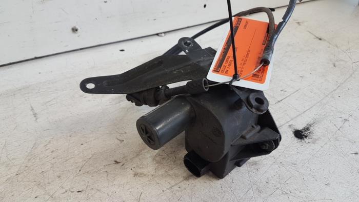 Gebrauchte Tempomat BMW 3 serie (E46/4) 316i 16V Preis € 20,00 Margenregelung angeboten von Autodemontagebedrijf Smit
