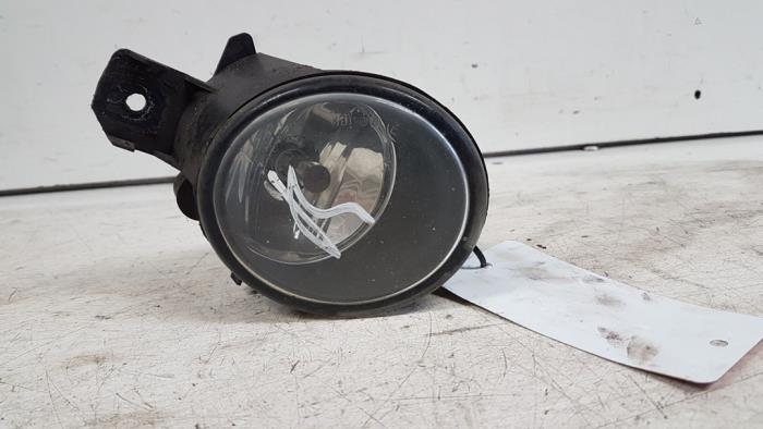 Fog light, front right from a Renault Clio III (BR/CR) 1.6 16V 2006