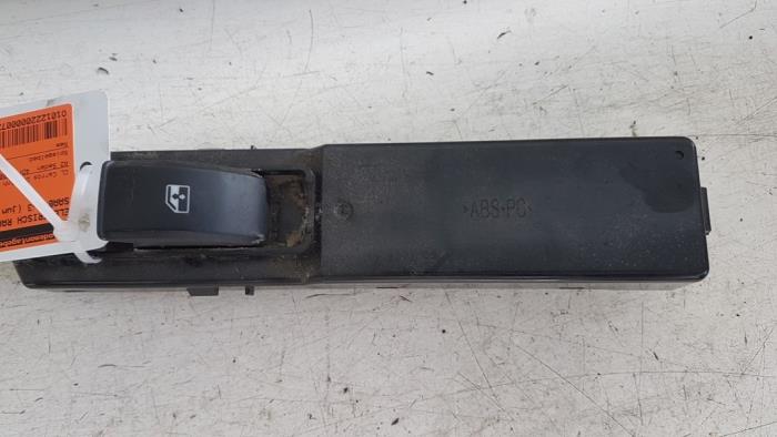 Usados Interruptor de ventanilla eléctrica Saab 9-3 II Sport Sedan (YS3F) 1.8t 16V Precio € 20,00 Norma de margen ofrecido por Autodemontagebedrijf Smit
