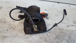 Used Front brake calliper, right Mercedes A (W169) 1.5 A-150 5-Drs. Price € 25,00 Margin scheme offered by Autodemontagebedrijf Smit