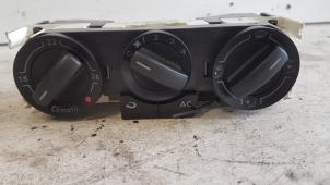 Used Heater control panel Volkswagen Polo IV (9N1/2/3) 1.4 TDI 70 Price € 10,00 Margin scheme offered by Autodemontagebedrijf Smit
