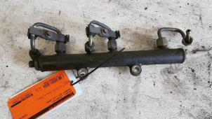 Used Fuel injector nozzle Peugeot 607 (9D/U) 2.7 HDi V6 24V Price € 40,00 Margin scheme offered by Autodemontagebedrijf Smit