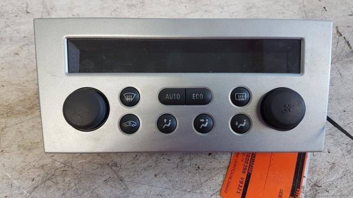 Heater control panel from a Opel Meriva 1.8 16V 2004