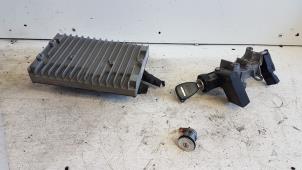 Used Ignition lock + computer Chrysler PT Cruiser 2.4 16V Price on request offered by Autodemontagebedrijf Smit
