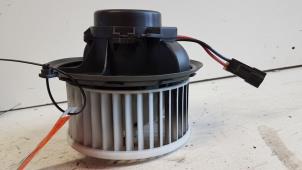 Used Heating and ventilation fan motor Renault Laguna II (BG) 2.0 16V Price € 25,00 Margin scheme offered by Autodemontagebedrijf Smit