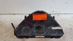 Used Instrument panel Mercedes E (W211) 3.0 E-320 CDI 24V Price on request offered by Autodemontagebedrijf Smit