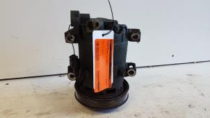 Używane Pompa klimatyzacji Nissan Almera (N16) 1.5 16V Cena € 20,00 Procedura marży oferowane przez Autodemontagebedrijf Smit