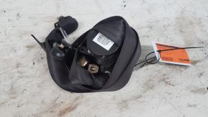 Used Front seatbelt, right Hyundai Matrix 1.6 16V Price on request offered by Autodemontagebedrijf Smit