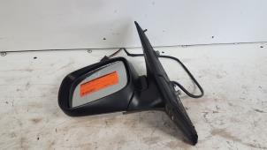 Used Wing mirror, left Mercedes Vaneo (W414) 1.9 Price on request offered by Autodemontagebedrijf Smit