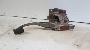 Used Clutch pedal Chevrolet Aveo (256) 1.4 16V Price on request offered by Autodemontagebedrijf Smit