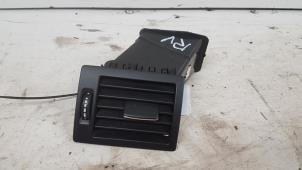 Used Dashboard vent Mercedes A (W169) 2.0 A-160 CDI 16V 5-Drs. Price € 10,00 Margin scheme offered by Autodemontagebedrijf Smit