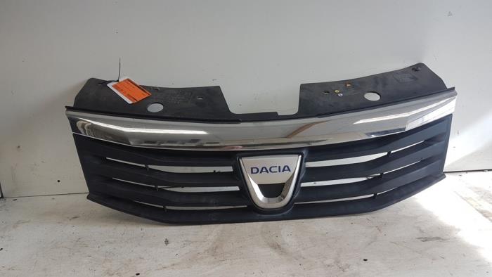 Begagnade Grill Dacia Sandero I (BS) 1.4 Pris € 40,00 Marginaltabell erbjuds av Autodemontagebedrijf Smit