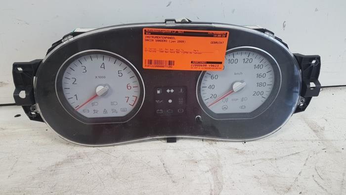 Begagnade Instrumentpanel Dacia Sandero I (BS) 1.4 Pris € 30,00 Marginaltabell erbjuds av Autodemontagebedrijf Smit