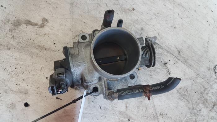 Usagé Boîtier accélérateur Rover 600 (RH) 618 i,Si 16V Prix € 20,00 Règlement à la marge proposé par Autodemontagebedrijf Smit