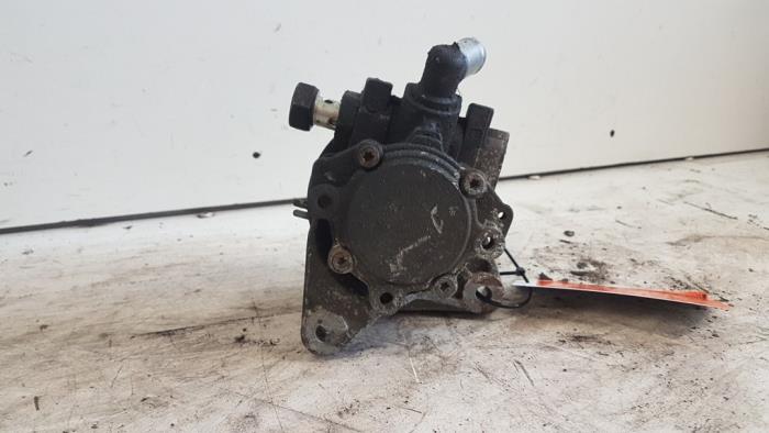 Usagé Pompe de direction Rover 600 (RH) 618 i,Si 16V Prix € 30,00 Règlement à la marge proposé par Autodemontagebedrijf Smit