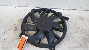 Used Radiator fan Peugeot 308 (4A/C) 1.6 HDi 16V Price on request offered by Autodemontagebedrijf Smit
