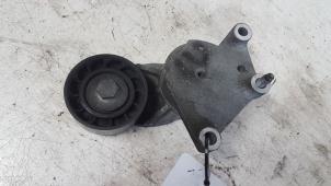 Used V belt tensioner Peugeot 308 (4A/C) 1.6 HDi 16V Price on request offered by Autodemontagebedrijf Smit