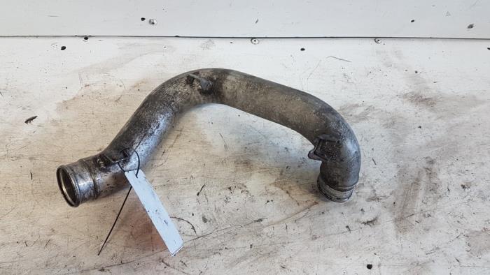 Gebrauchte Intercooler Rohr Mercedes E (W210) 3.0 E-300D Turbo 24V Preis € 25,00 Margenregelung angeboten von Autodemontagebedrijf Smit