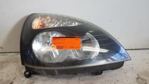 Used Headlight, right Renault Clio II (BB/CB) 1.6 16V Price € 30,00 Margin scheme offered by Autodemontagebedrijf Smit