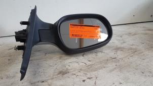 Used Wing mirror, left Renault Clio II (BB/CB) 1.6 16V Price € 20,00 Margin scheme offered by Autodemontagebedrijf Smit