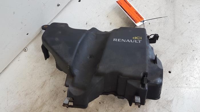 Couverture moteur d'un Renault Clio III (BR/CR) 1.5 dCi FAP 2011
