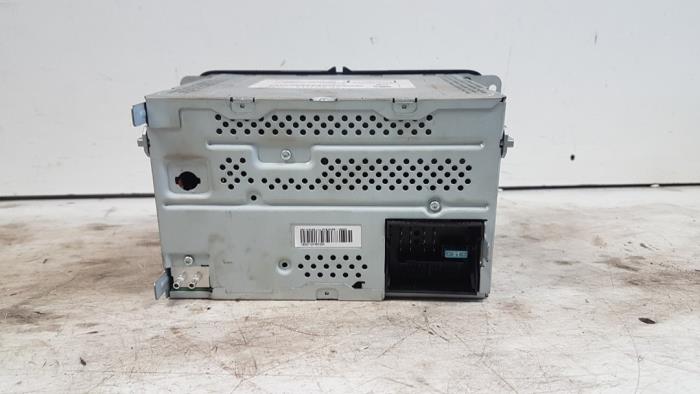 Radio CD player from a Skoda Fabia II Combi 1.2 TDI 12V Greenline 2011