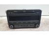 Radio CD player from a Skoda Fabia II Combi, 2007 / 2015 1.2 TDI 12V Greenline, Combi/o, 4-dr, Diesel, 1.199cc, 55kW (75pk), FWD, CFWA, 2010-05 / 2014-12 2011