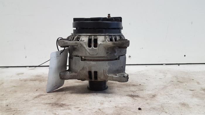Begagnade Dynamo Renault Vel Satis (BJ) Pris € 45,00 Marginaltabell erbjuds av Autodemontagebedrijf Smit
