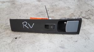 Used Electric window switch Fiat Idea (350AX) 1.4 16V Price on request offered by Autodemontagebedrijf Smit