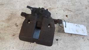 Used Front brake calliper, right Mitsubishi Colt (Z2/Z3) 1.5 16V CZ3 Price € 15,00 Margin scheme offered by Autodemontagebedrijf Smit