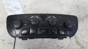 Used Heater control panel Mercedes C (W203) 2.2 C-200 CDI 16V Price € 35,00 Margin scheme offered by Autodemontagebedrijf Smit