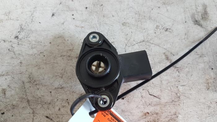 Begagnade MAP-sensor (insugsrör) Volkswagen Golf V (1K1) 1.6 FSI 16V Pris på förfrågan erbjuds av Autodemontagebedrijf Smit