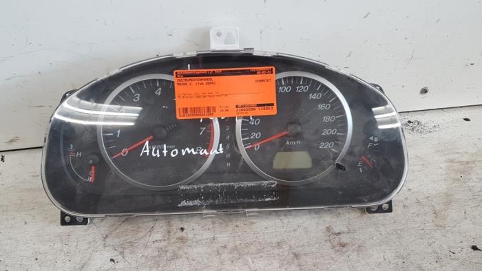 Instrument panel from a Mazda 2 (NB/NC/ND/NE) 1.4 16V 2004
