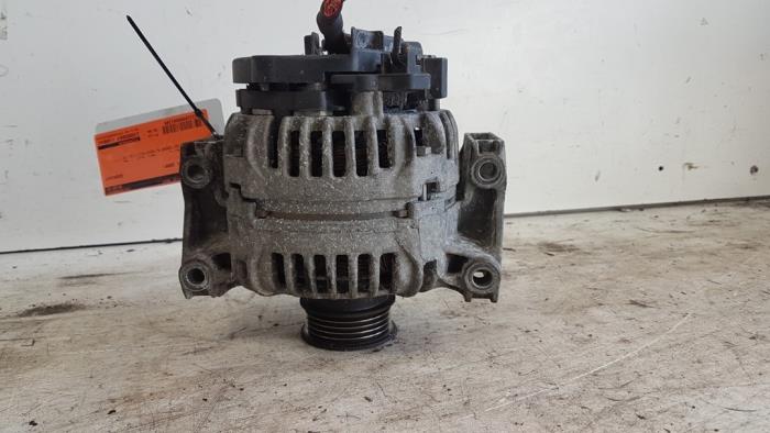 Gebrauchte Dynamo Fiat Croma (194) 2.2 MPI 16V Preis € 35,00 Margenregelung angeboten von Autodemontagebedrijf Smit