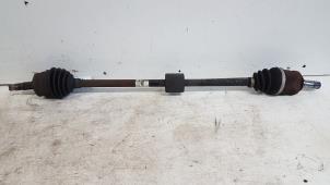 Used Front drive shaft, right Opel Corsa D 1.4 16V Twinport Price € 10,00 Margin scheme offered by Autodemontagebedrijf Smit
