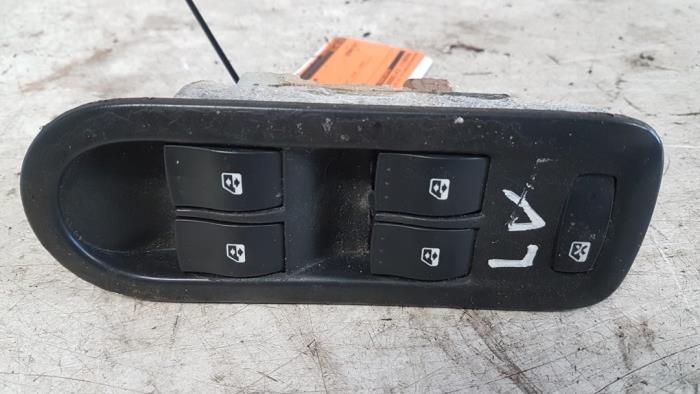 Electric window switch from a Renault Megane II Grandtour (KM) 1.6 16V 2005