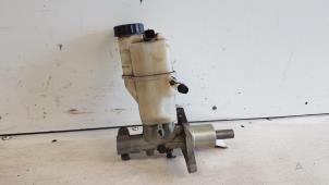 Used Master cylinder Peugeot 407 SW (6E) 1.8 16V Price on request offered by Autodemontagebedrijf Smit