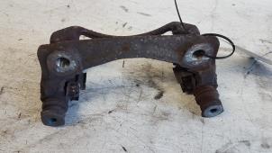 Used Front brake calliperholder, left Toyota Aygo (B10) 1.0 12V VVT-i Price € 5,00 Margin scheme offered by Autodemontagebedrijf Smit