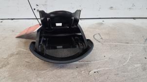 Used Front ashtray Honda Civic (EP/EU) 1.6 16V VTEC Price € 10,00 Margin scheme offered by Autodemontagebedrijf Smit