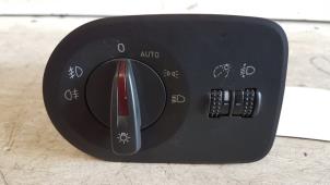 Used Light switch Seat Ibiza IV (6J5) 1.2 TDI Ecomotive Price € 15,00 Margin scheme offered by Autodemontagebedrijf Smit
