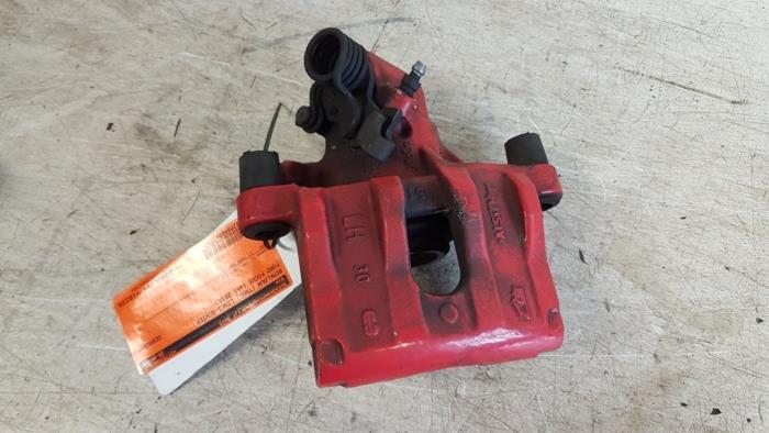 Gebrauchte Bremszange links hinten Ford Focus 3 ST 2.0 ST EcoBoost 16V Preis € 25,00 Margenregelung angeboten von Autodemontagebedrijf Smit