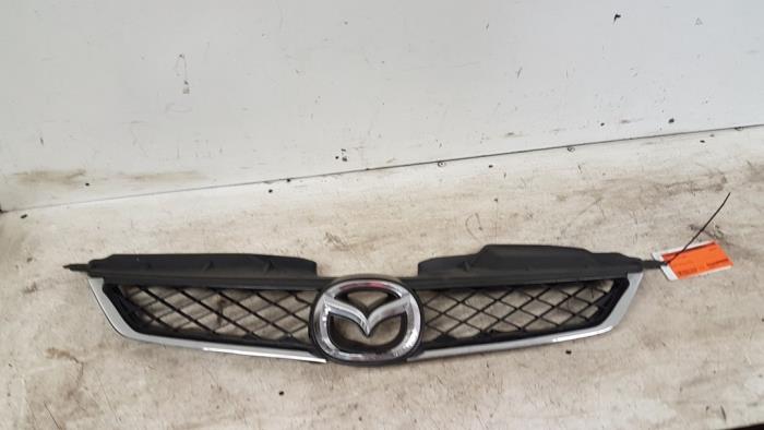 Używane Grill Mazda 5 (CR19) 1.8i 16V Cena € 20,00 Procedura marży oferowane przez Autodemontagebedrijf Smit