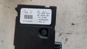 Ignition lock + computer from a Volkswagen Golf V (1K1) 1.4 16V 2005